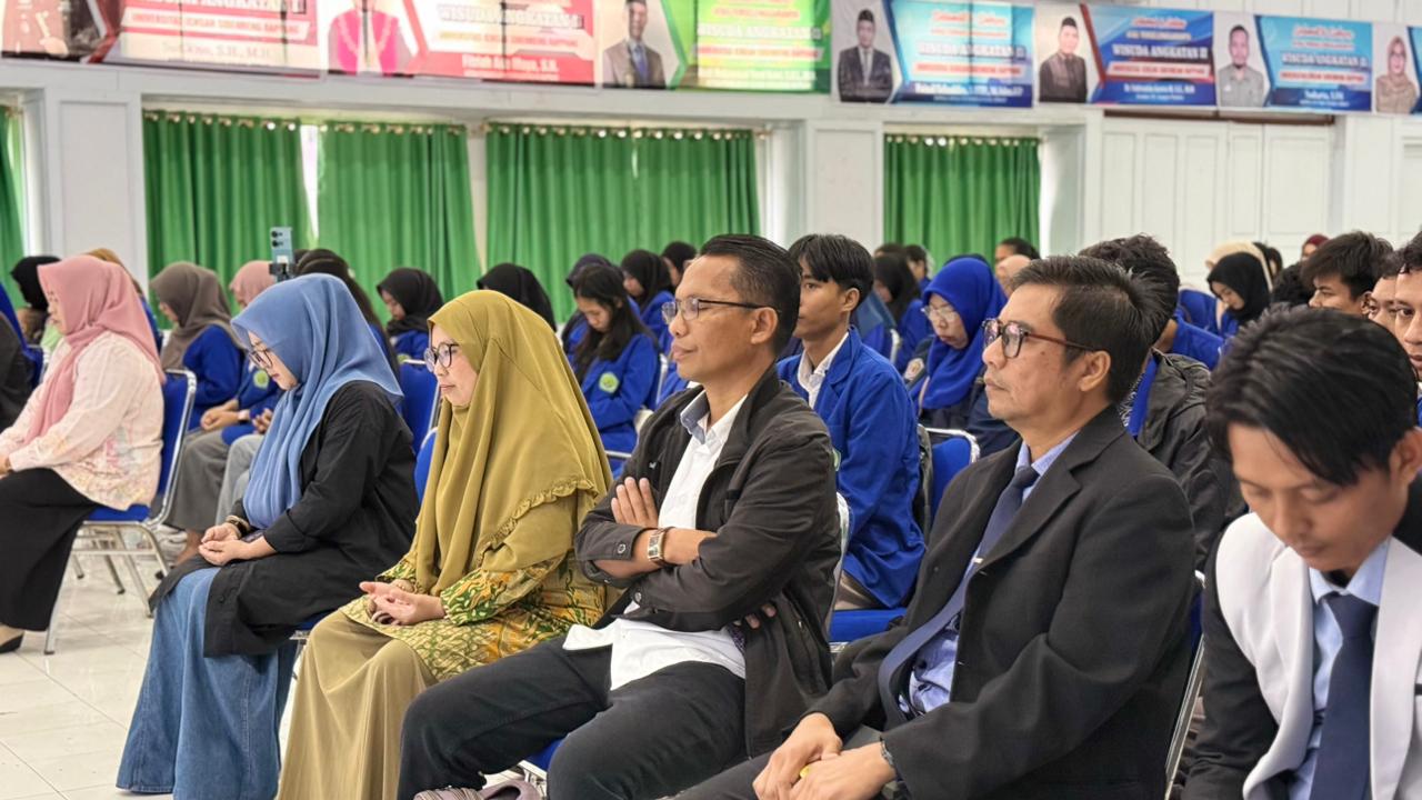 Seminar “From Code to Character” Perkuat Integritas Mahasiswa IT UNISAN Sidrap di Era Digital